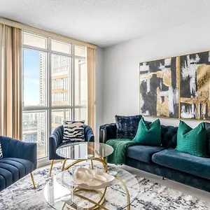 https://one-bed-and-den-upscale-comfort-condo-with-parking.hotelstorontoontario.org